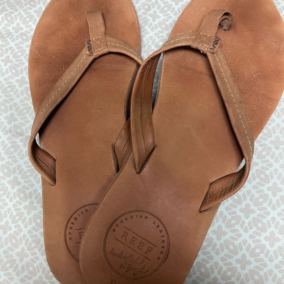 Reef Brown Leather Thong Sandals - Picture 5 of 5